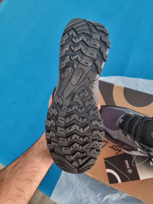 botas Izas nuevas goretex trekking montaña
