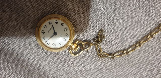 Reloj de bolsillo Verni antiguo