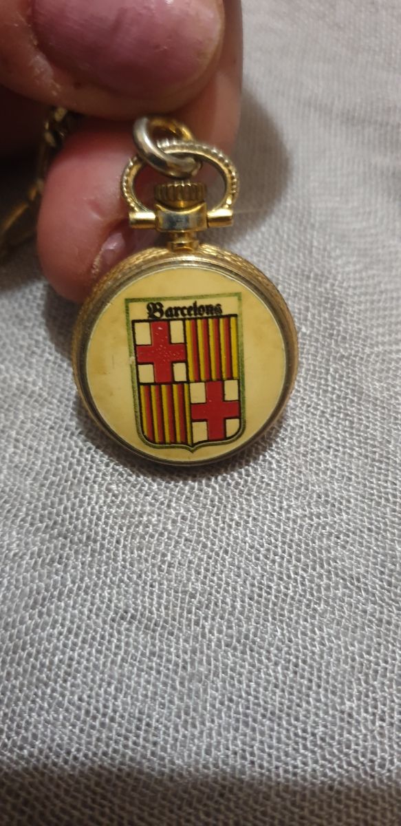 Reloj de bolsillo Verni antiguo