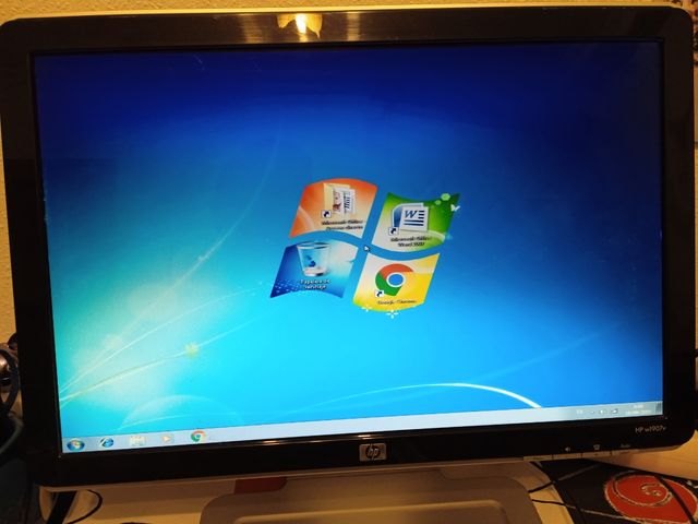 Vendo pantalla de 19" alto brillo.