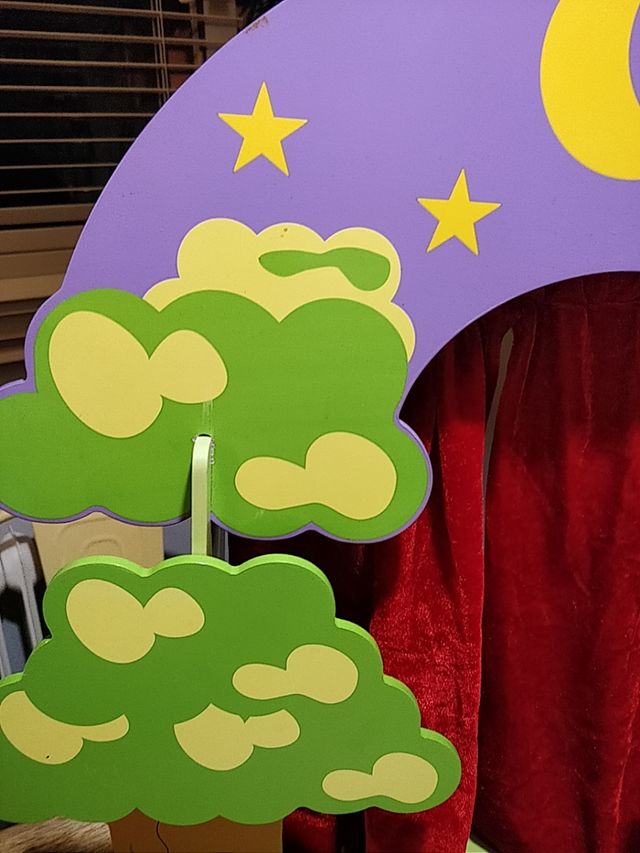 Teatrillo de madera desmontable