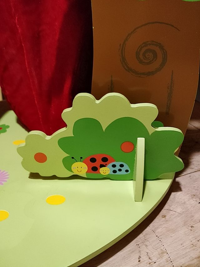 Teatrillo de madera desmontable