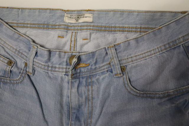 Pantalón vaquero corto