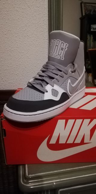 Nike air force. Talla 38 de segunda mano por 100 EUR en Paracuellos de  Jarama en WALLAPOP