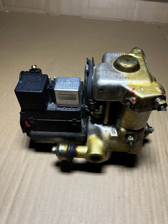 Bomba Bosch ABS Mercedes 190 W201 W124