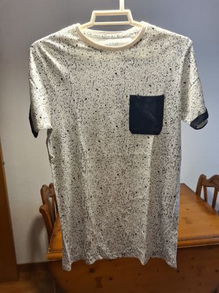 CAMISETA DE MANGA CORTA PRIMARK de segunda mano por 6 EUR en Pamplona en  WALLAPOP