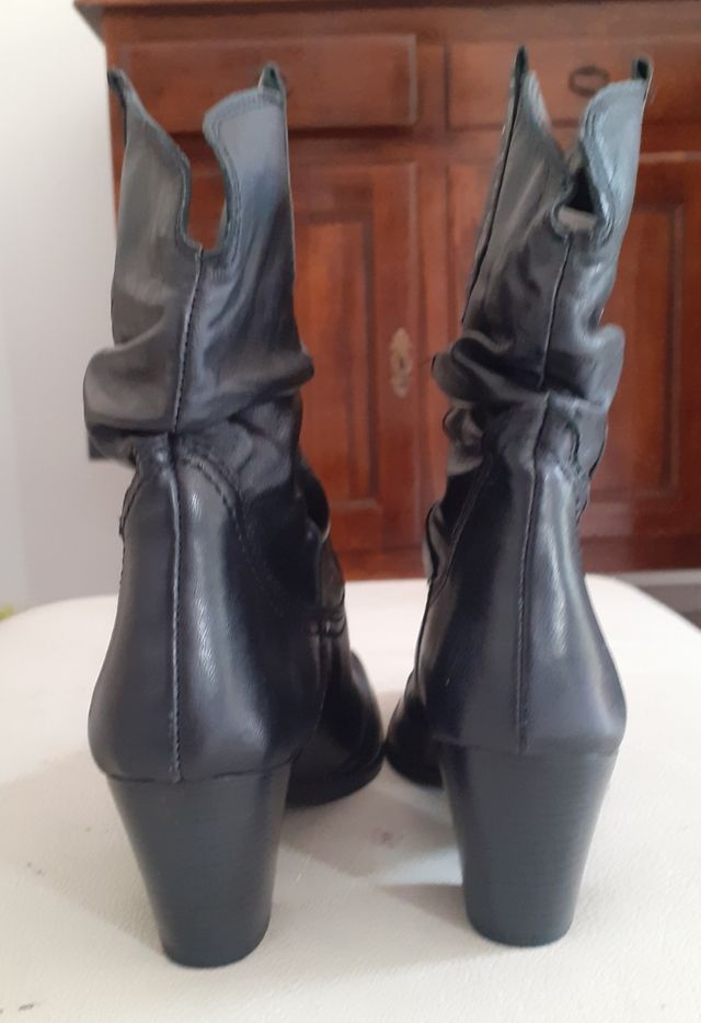 Stivaletti pelle neri n. 38 NUOVI