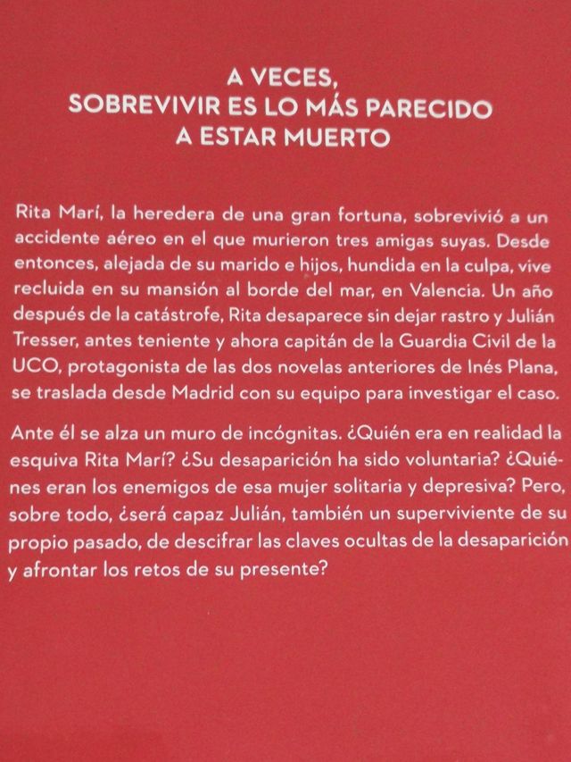 Lo que no cuentan los muertos, Inés Plana