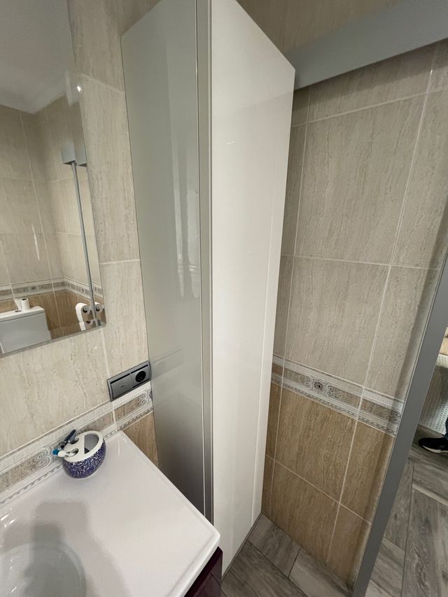 Libreria per mobili da bagno