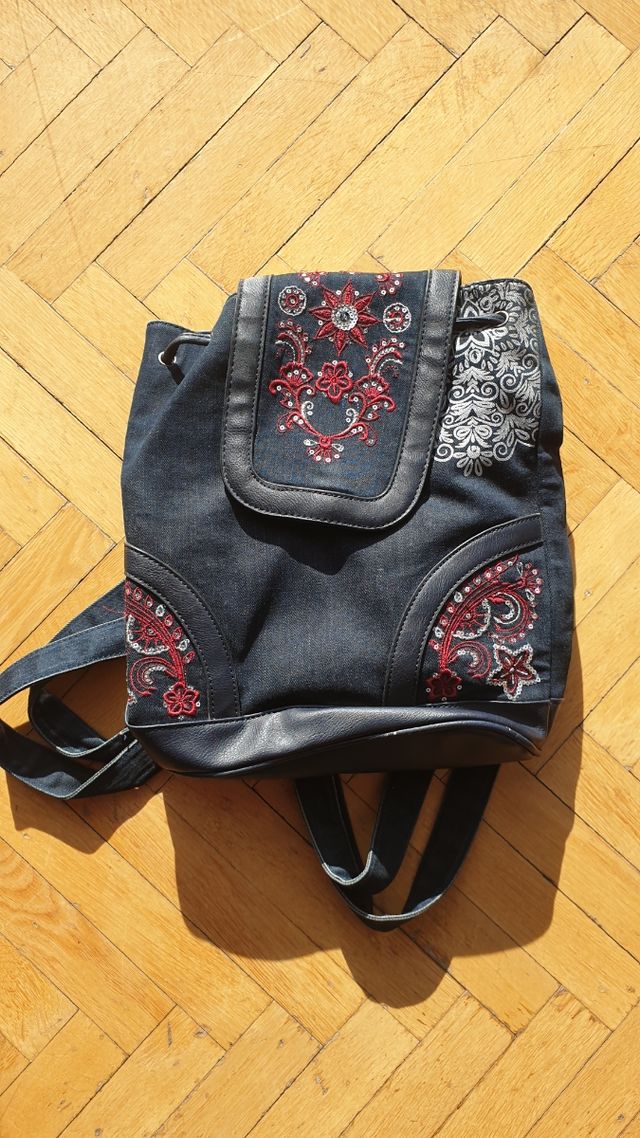 Bolso,mochila mujer.