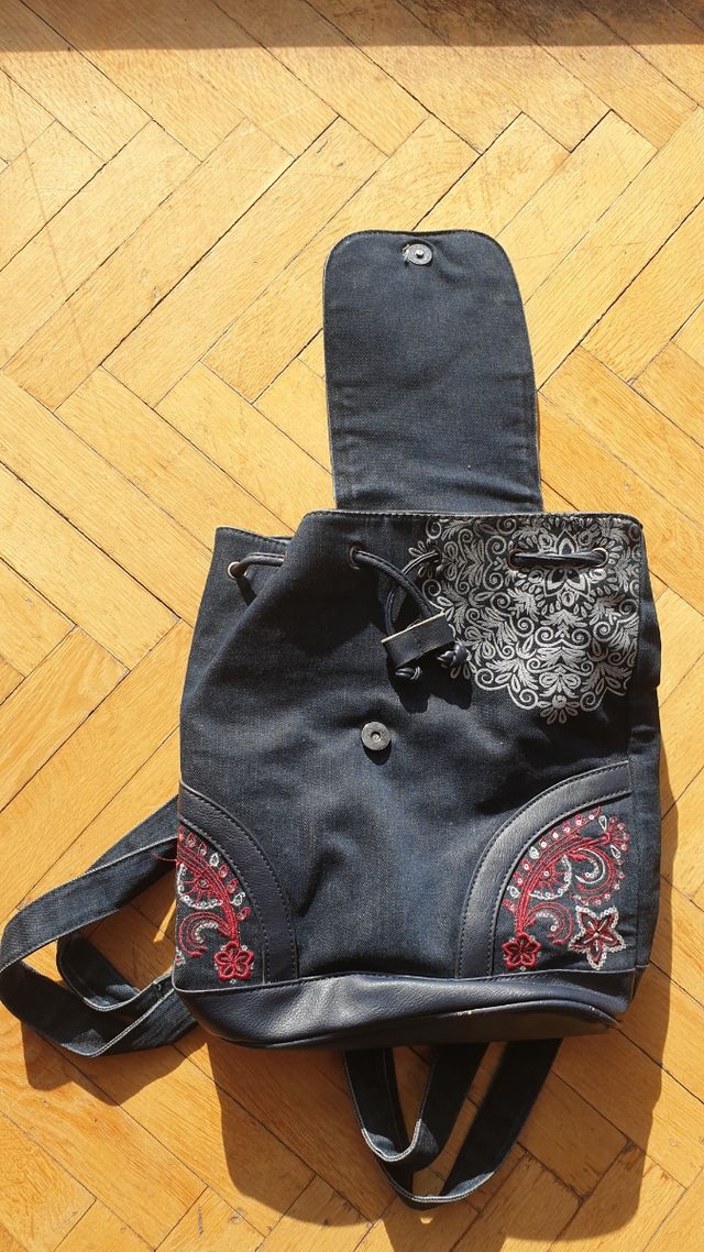 Bolso,mochila mujer.