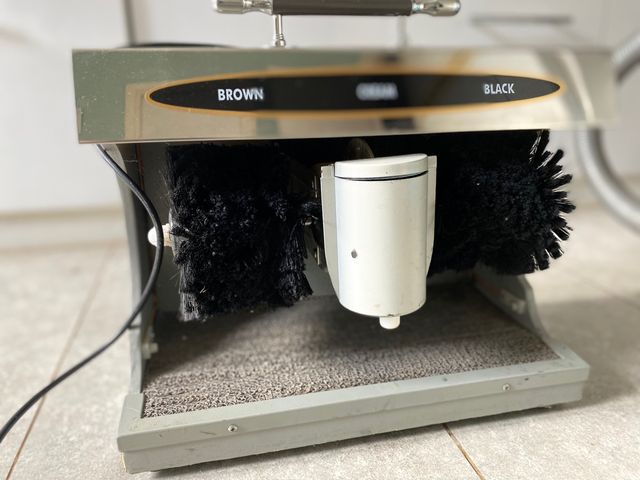 Chaise Longue enceradora eléctrica para zapatos