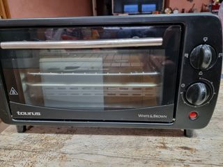Horno Taurus Horizon 9 de segunda mano por 35 EUR en Terrassa en WALLAPOP