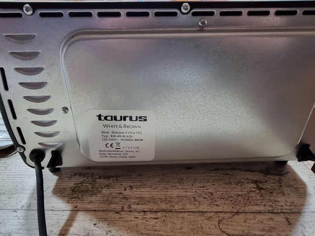 Horno Taurus Horizon 9