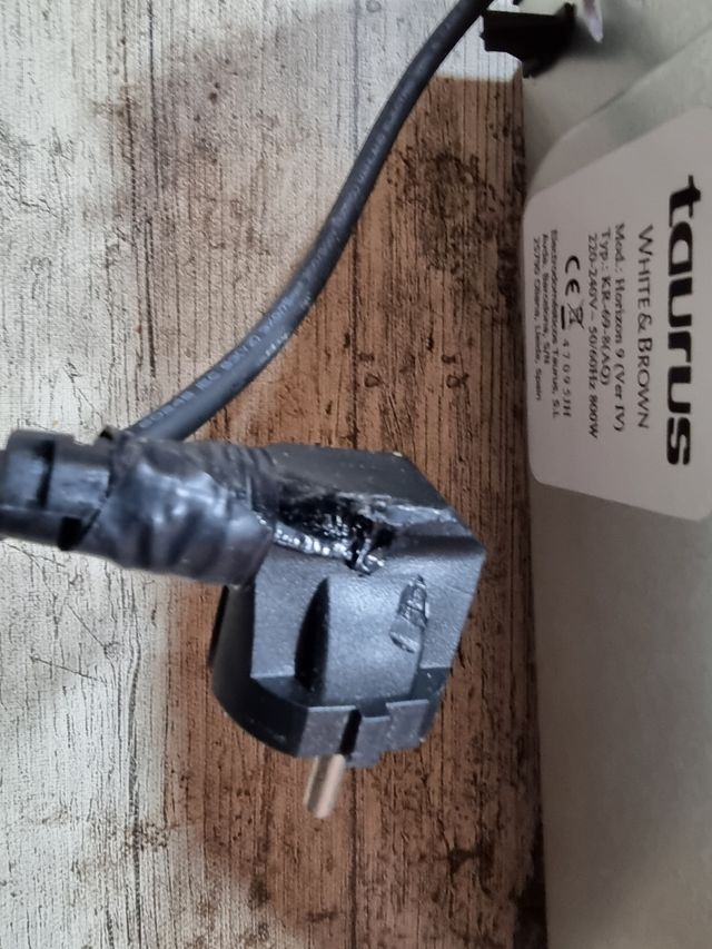 Horno Taurus Horizon 9