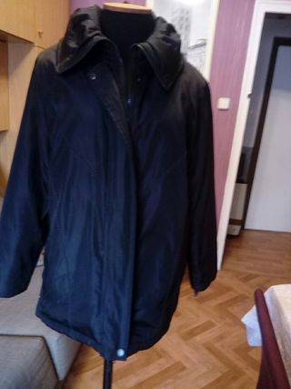 Chaquetón bastante gordo de segunda mano por 10 EUR en Ripoll en WALLAPOP