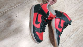 Deportivas Nike personalizadas de segunda mano por 120 EUR en Llano de  Brujas en WALLAPOP