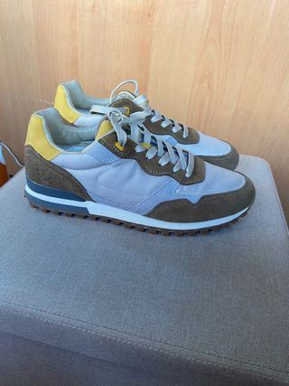 Zapatillas Springfield de segunda mano por 40 EUR en Madrid en WALLAPOP