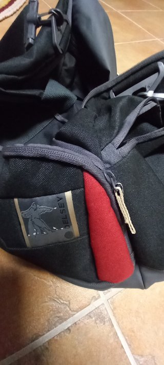 Bolsa de viaje Delsey de segunda mano por 25 EUR en Churriana en WALLAPOP