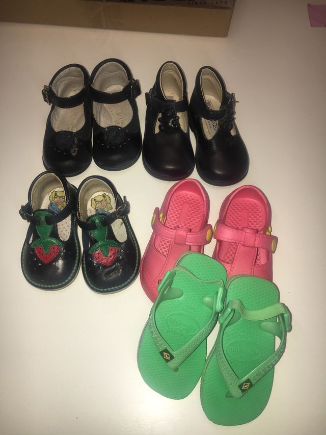 Zapatos niña desde T:16 a T:20 TODOS  10€