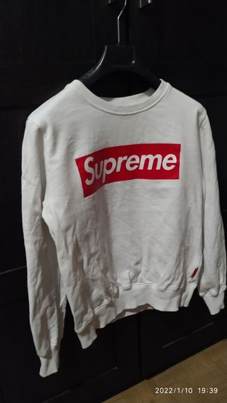 Sudadera Supreme de segunda mano en Madrid en WALLAPOP