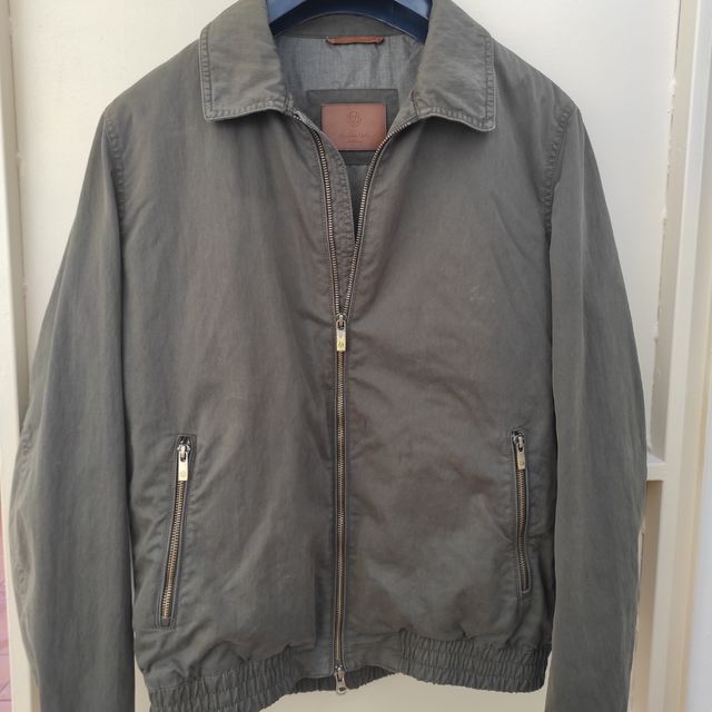 Cazadora verde de Massimo Dutti