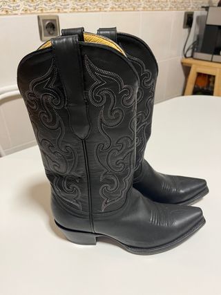 BOTAS CAVENDER\\'S MUJER VAQUERAS de segunda mano por 50 EUR en Talavera de  la Reina en WALLAPOP