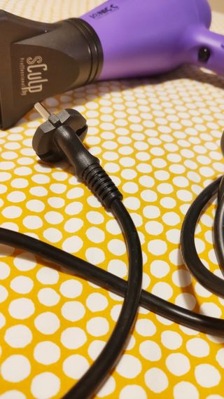 Secador Ionic Sculp de segunda mano por 22 EUR en Barcelona en WALLAPOP