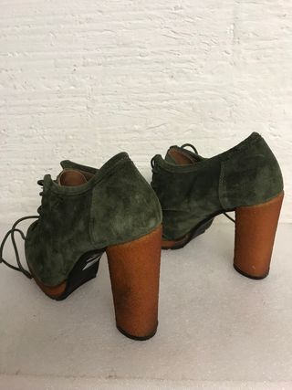 ZAPATOS TACÓN GLORIA ORTIZ PIEL VERDE T.38 NUEVO