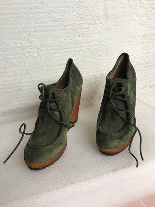 ZAPATOS TACÓN GLORIA ORTIZ PIEL VERDE T.38 NUEVO