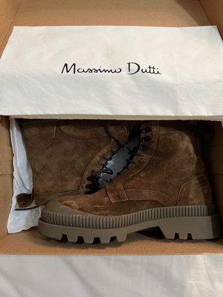 Botas Massimo Dutti marrones de segunda mano por 75 EUR en Sevilla en  WALLAPOP
