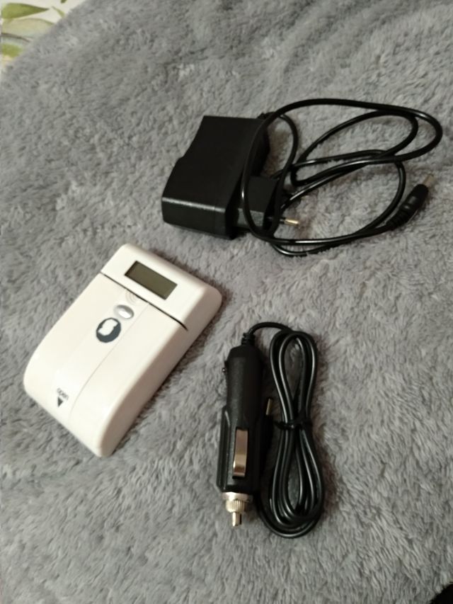 Cargador baterías, pilas..