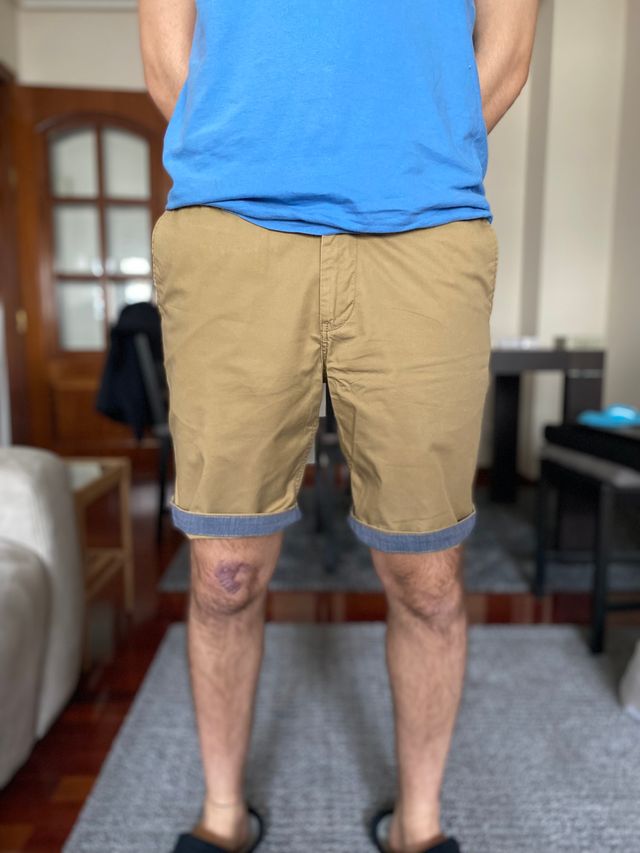 Pantalón corto beige