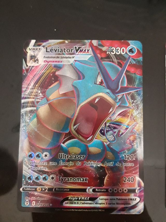 Cartas VMAX Pokemon