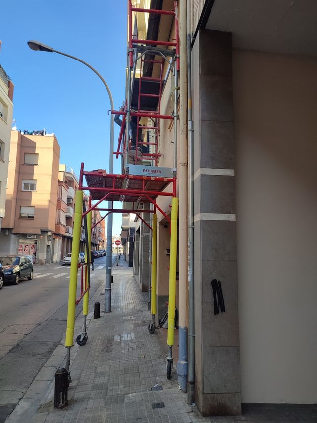 andamios . escaleras.