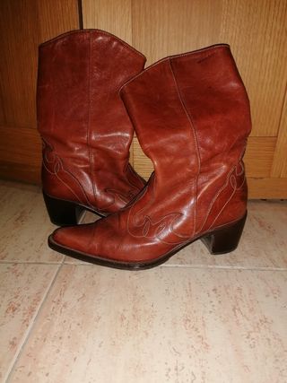 Botas camperas marca wonders de segunda mano por 15 EUR en Montcada i  Reixac en WALLAPOP