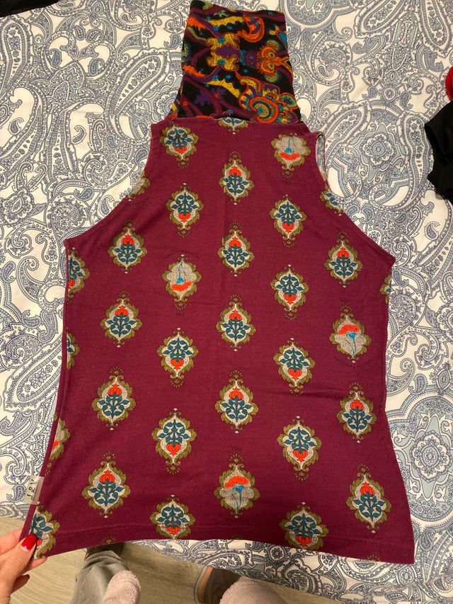 Top tirantes y cuello alto Victorio & Lucchino