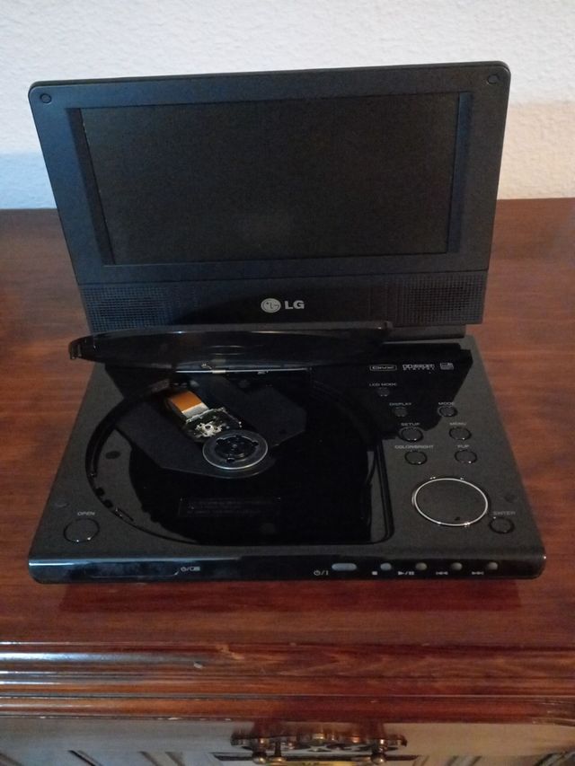 DVD PORTATIL COCHE LG