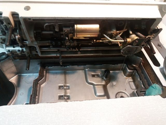 máquina plana punto recto