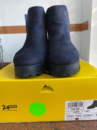 Botines 24 HRS de segunda mano por 38 EUR en Valencia en WALLAPOP