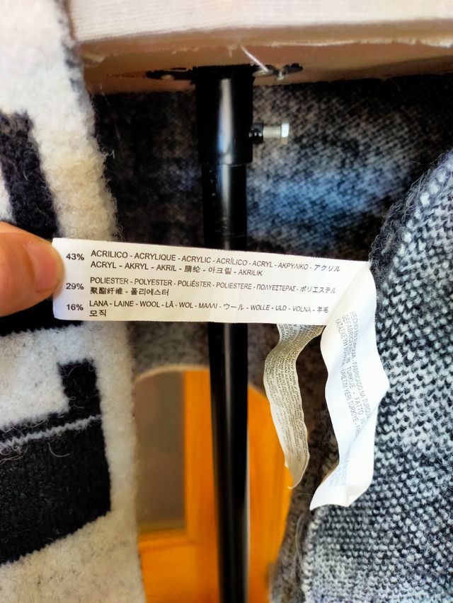 Abrigo de punto con lana Zara