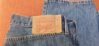 Pantalón Levis 501 34-34 de segunda mano por 45 EUR en Alcalá de Henares en  WALLAPOP