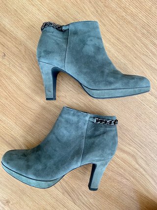 Botines Deichmann de segunda mano por 15 EUR en Madrid en WALLAPOP