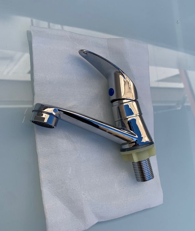 Rubinetto da bagno cromato