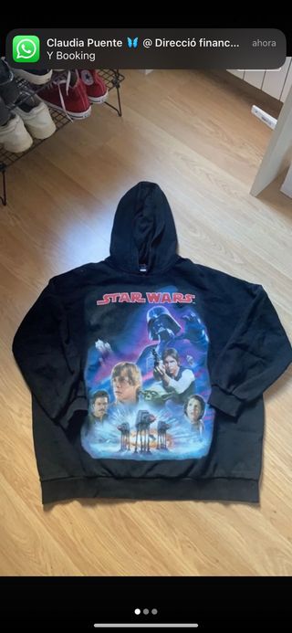 Camiseta de 'Star Wars' de nave rosa de Pull\u0026Bear (Precio: 15,99 euros)