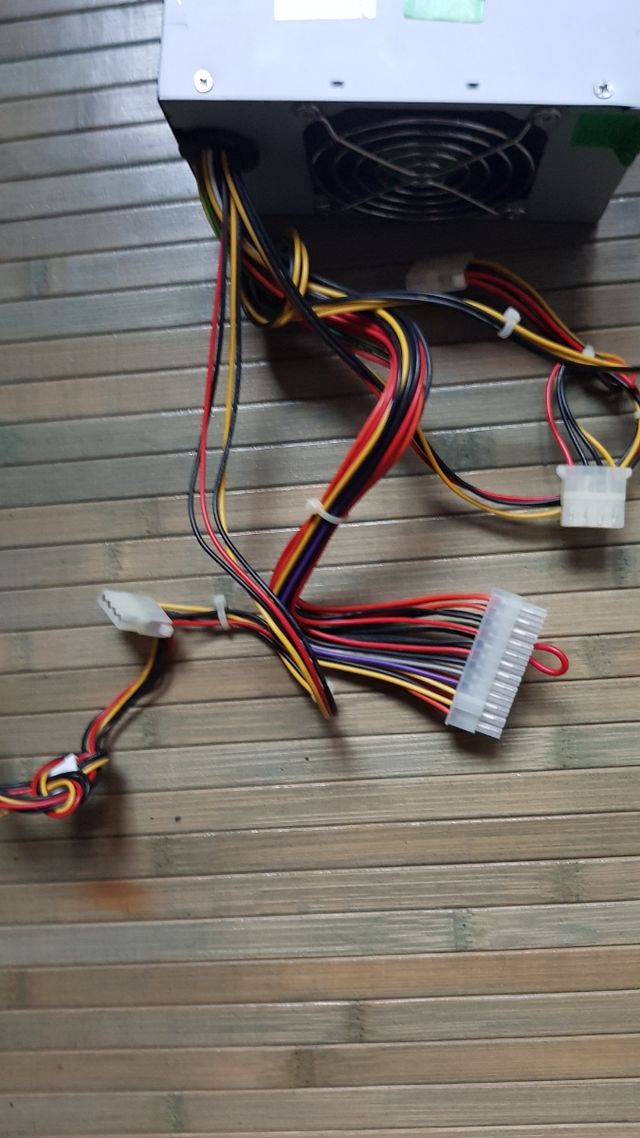 Disquetera grabadora + lectora + Fuente alimentaci