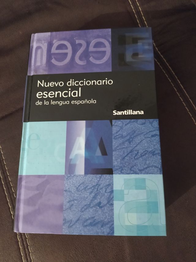 Diccionario esencial de la lengua española