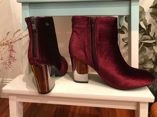 Botines granates Xti Talla 39 de segunda mano por 12 EUR en Bilbao en  WALLAPOP