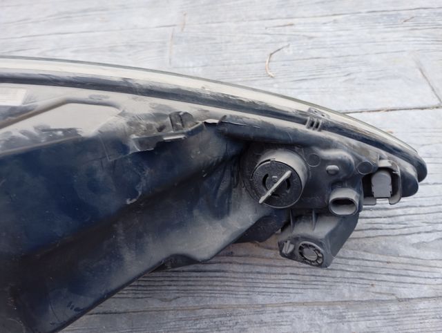 faro izquierdo Peugeot 1007