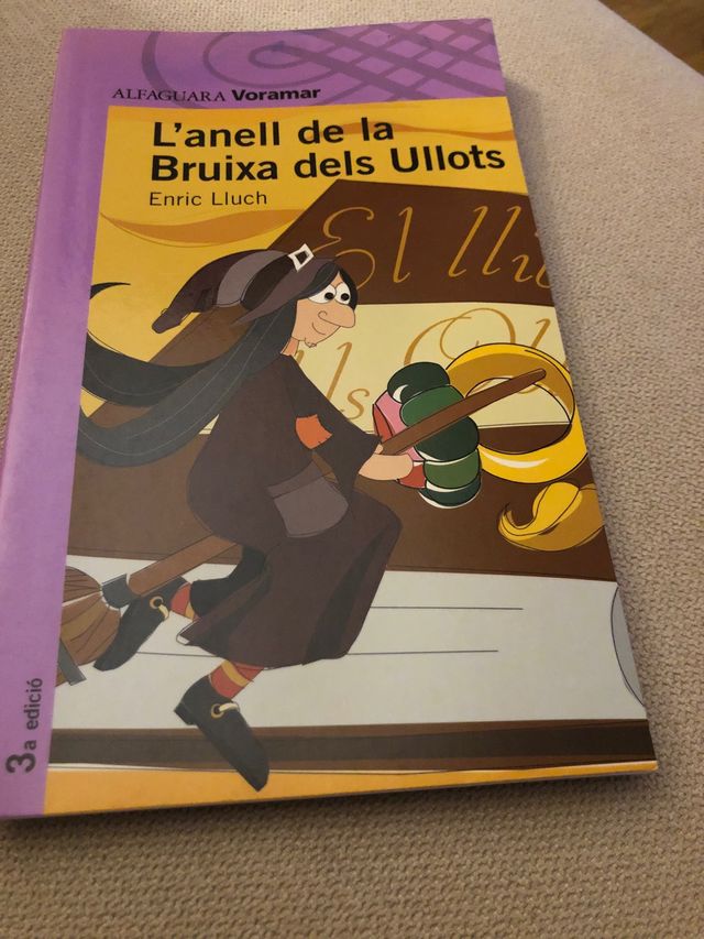L' anell de la bruixa dels ullots